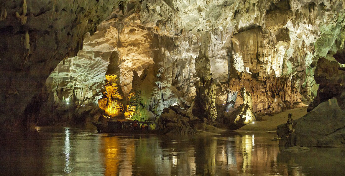 Trang An - Bai Dinh Full Day Tour